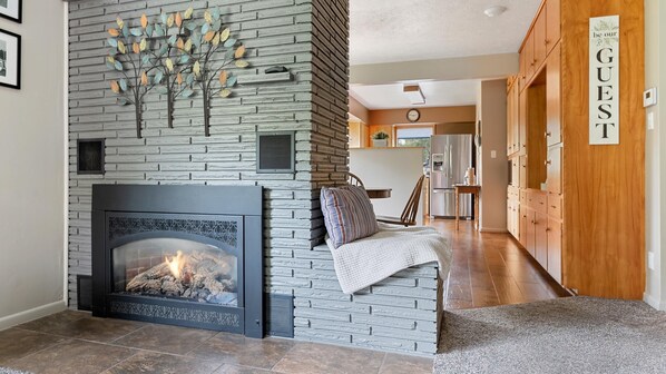 Interior - Cotton Corner (Lead)