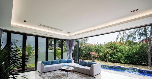 Danang private pool villa by Esea43