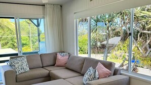 Unclassified image, 5 of 31, button - The Old Artist Residence, Time to Relax. (Boreen Point)