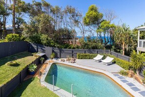 Pool - `WHITE BEACH HOUSE` High on Belmore, PETS welcome (Sunshine Beach)