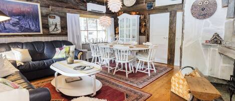 Televisie en een open haard