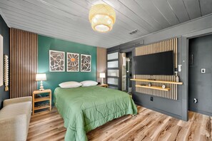 1 bedroom, iron/ironing board, WiFi, bed sheets