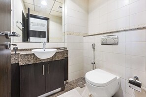 Shower, hair dryer, towels - Silkhaus Bay Central Tower | Near Marina Mall (Dubai)