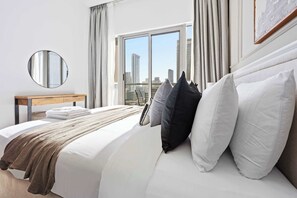 1 bedroom, desk, iron/ironing board, WiFi - Silkhaus Bay Central Tower | Near Marina Mall (Dubai)