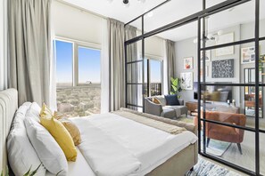 1 bedroom, desk, iron/ironing board, WiFi - Silkhaus Collective Tower | Exclusive Community (Dubai)