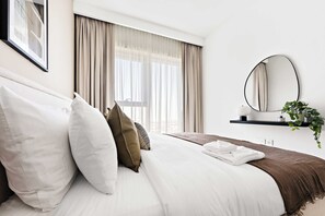 1 bedroom, desk, iron/ironing board, WiFi