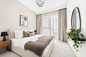 1 bedroom, desk, iron/ironing board, WiFi