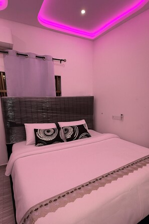 3 makuuhuonetta, silitysrauta/-lauta, Wi-Fi