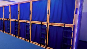 Wi-Fi gratuit, draps fournis