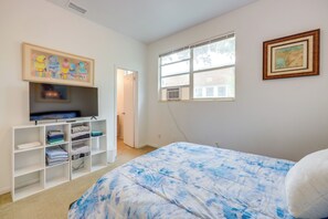 1 chambre, fer et planche à repasser, lit parapluie, accès Internet