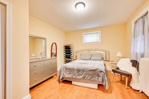 2 Schlafzimmer, Schreibtisch, Internetzugang, Bettwäsche