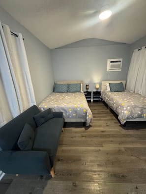 2 bedrooms, free WiFi, bed sheets