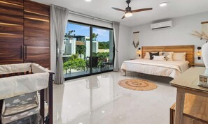 4 bedrooms, iron/ironing board, WiFi, bed sheets