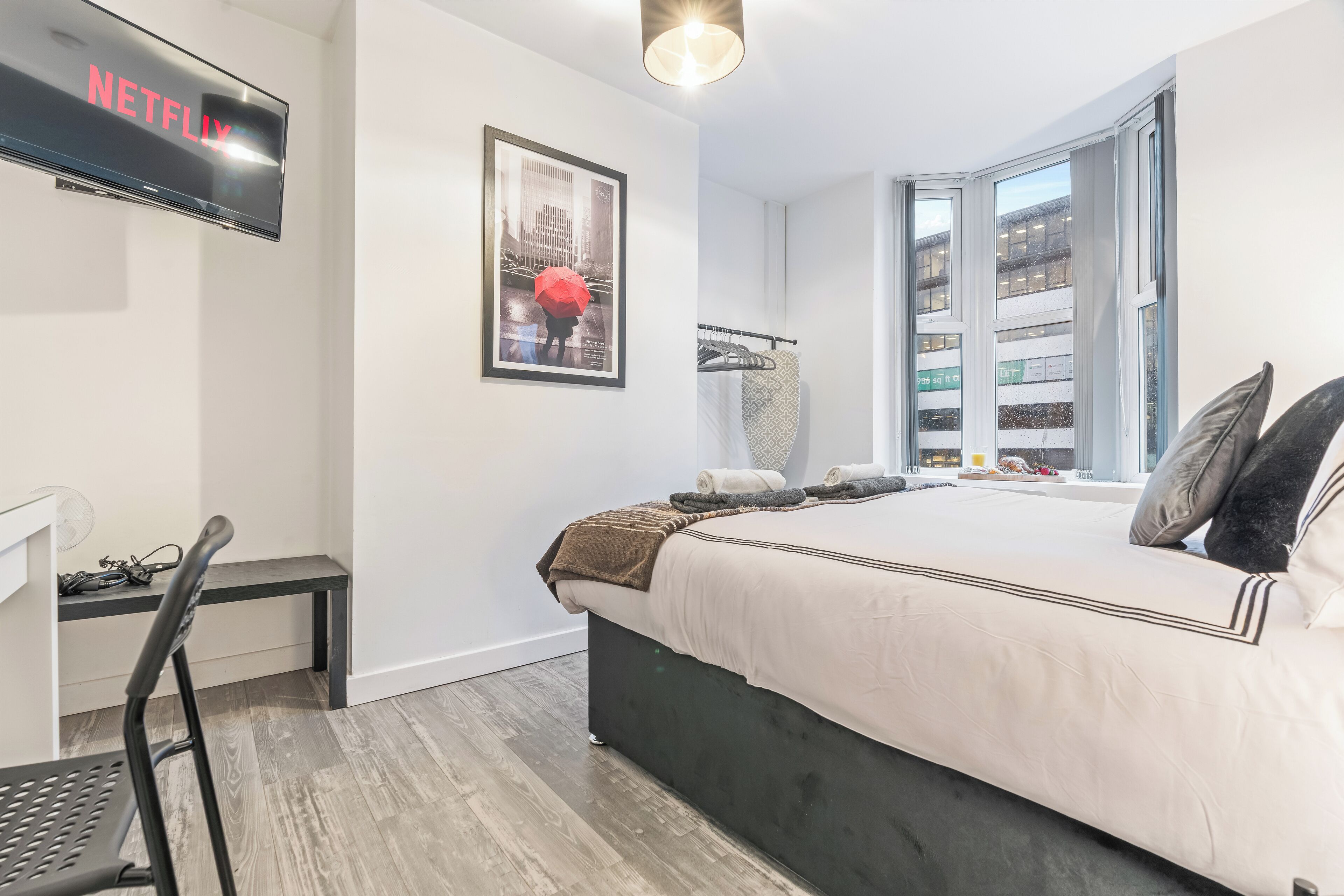 1 غرفة نوم ومكتب ومكواة/لوح كي وواي فاي مجانًا