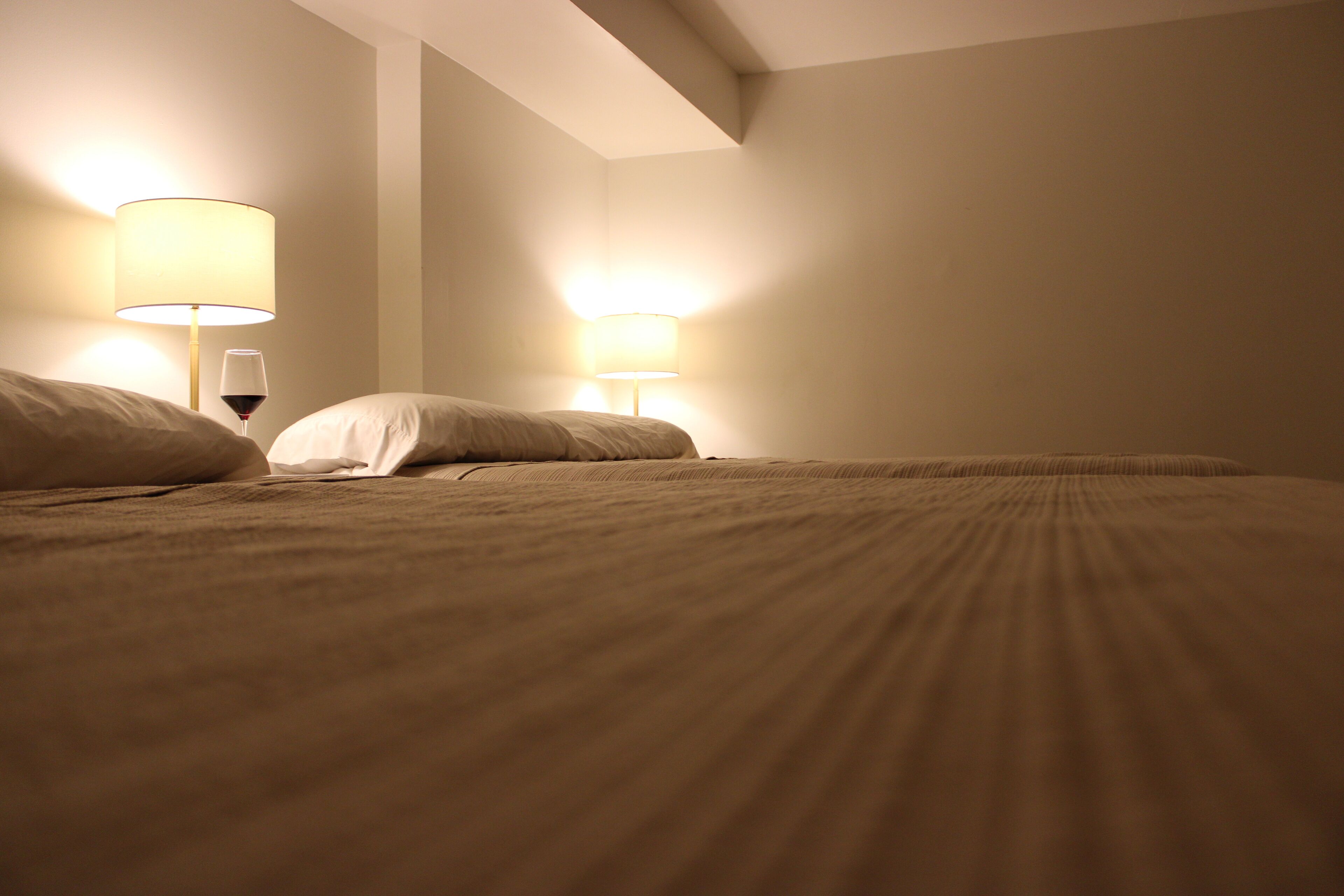 2 多间卧室、熨斗/熨衣板、WiFi、床单