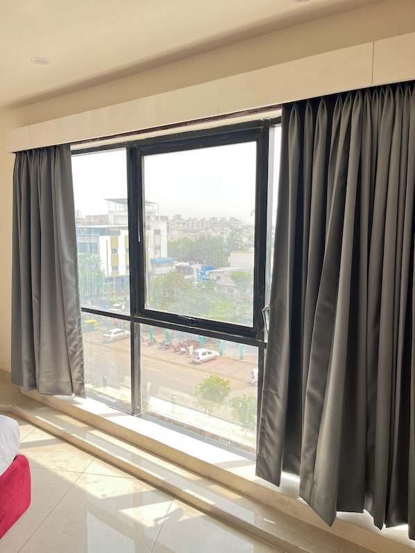 Deluxe Room, City View | Free WiFi