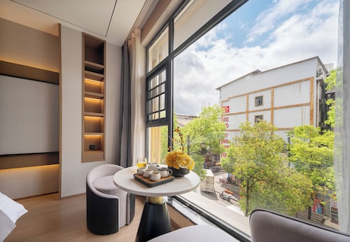 GUI YUAN ZHEN PIN HOTEL