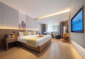 奢华双人房 | 办公桌、笔记本电脑工作区、遮光窗帘、隔音