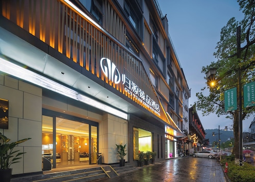 GUI YUAN ZHEN PIN HOTEL