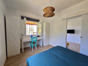 2 camere, culla da viaggio, Wi-Fi gratuito, lenzuola