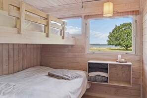 2 bedrooms, free WiFi