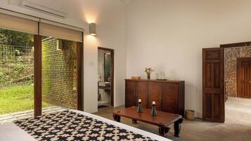 Standard Double Room, Garden View | In-room safe, iron/ironing board, free WiFi