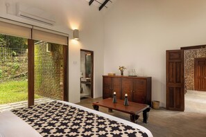 Standard Double Room, Garden View