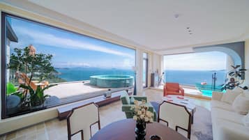Deluxe Suite, Ocean View | View from room