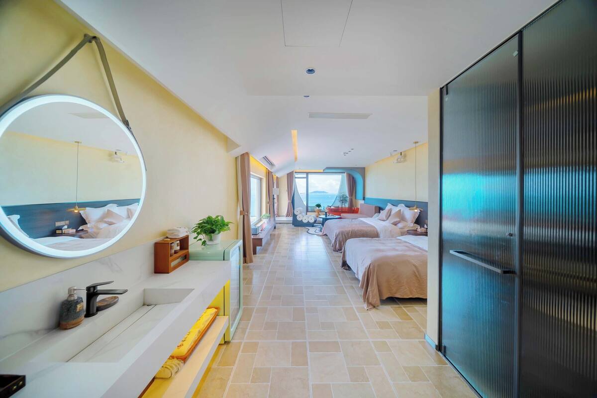 ห้องคอมฟอร์ททวิน, วิวทะเล | โต๊ะทำงาน, พื้นที่ทำงานแบบใช้แล็ปท็อป, ผ้าม่านกันแสง, Wi-Fi ฟรี