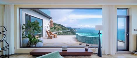 Deluxe Suite, Ocean View | View from room