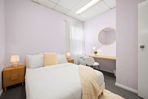 1 bedroom, desk, iron/ironing board, WiFi