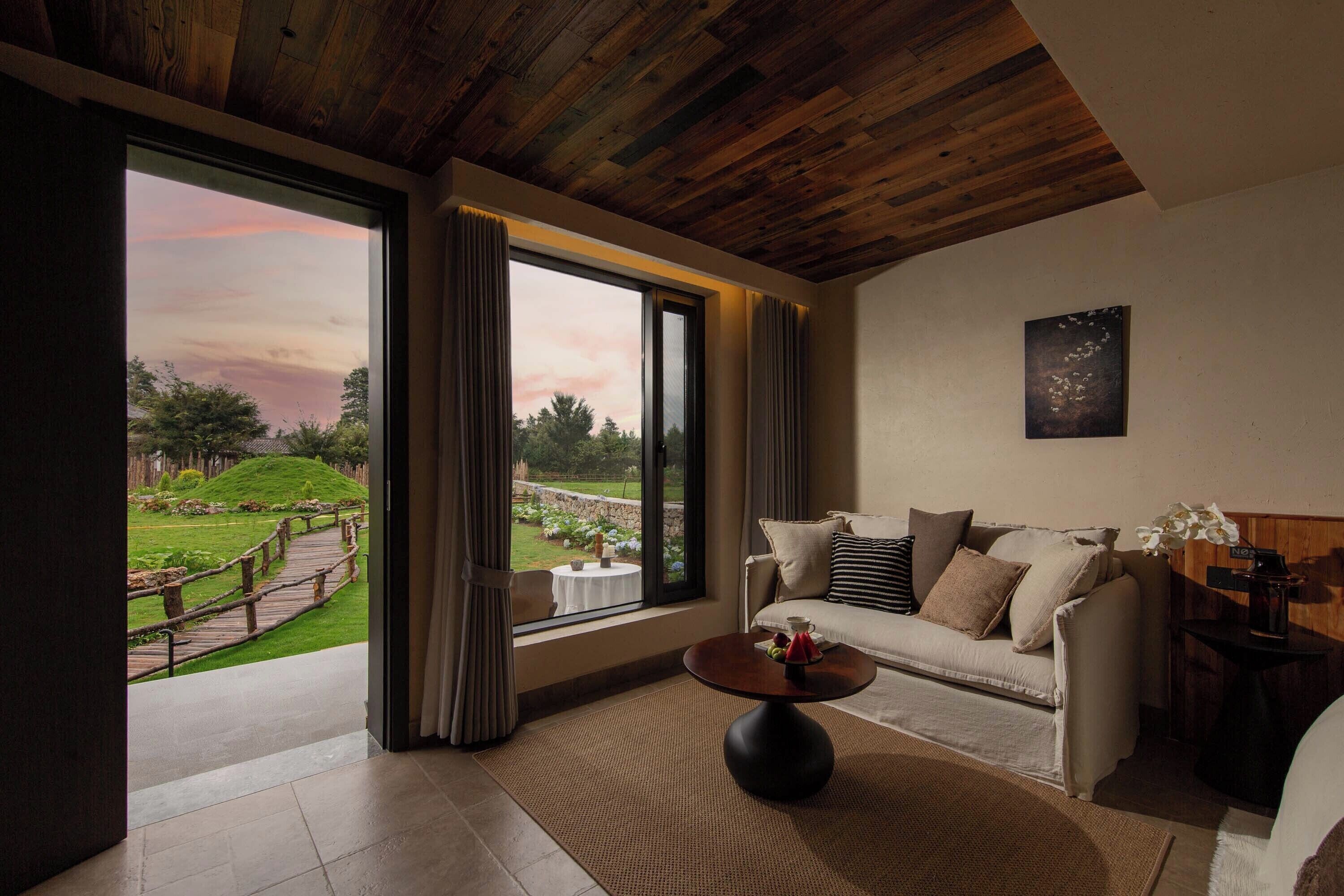 家庭套房, 山景 | 露台