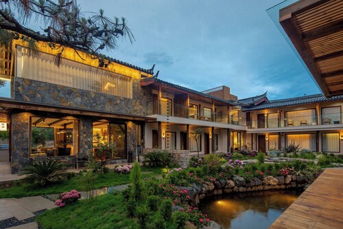 LiJiang Mountion Spring Resort