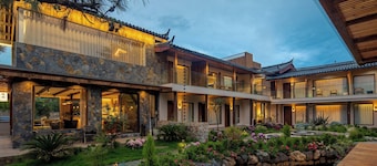 LiJiang Mountion Spring Resort