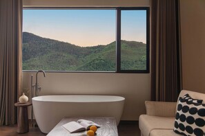 Quarto duplo premier, vista para a montanha | Terraço/pátio