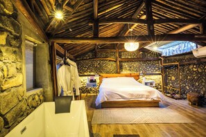 Signature Double Room, Mountain View | Premium bedding, individually decorated, individually furnished, desk