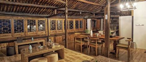 Kawasan tempat duduk lobi