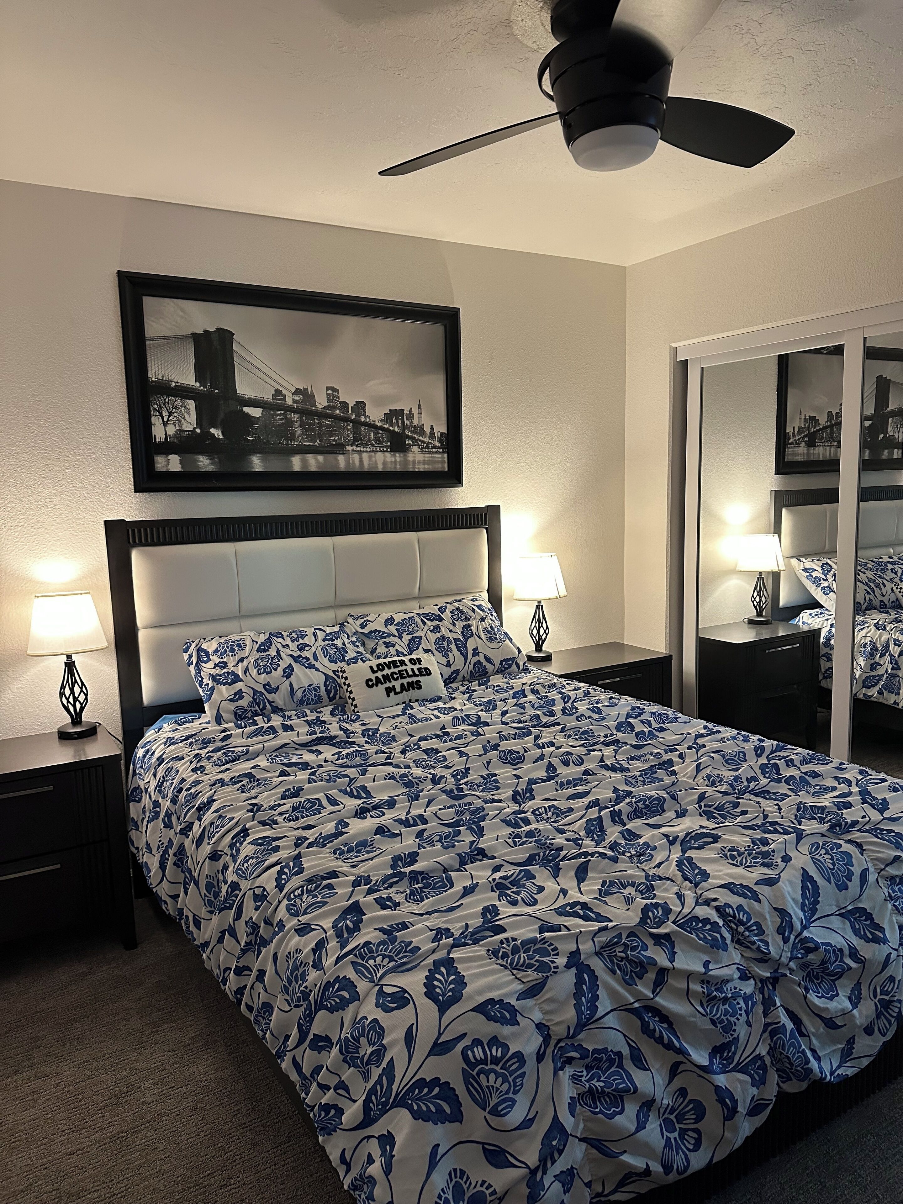 3 bedrooms, iron/ironing board, WiFi, bed sheets