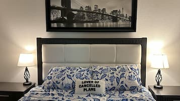 3 habitaciones, tabla de planchar con plancha, wifi y ropa de cama