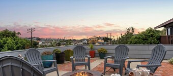 Point Loma Stay • Rooftop Deck + Firepit + Game Room • Near Beach | Zola Street