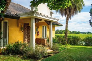 Deluxe-Villa, Gartenblick | Terrasse/Patio