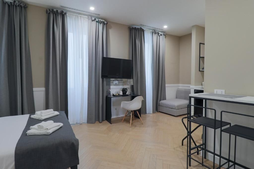 Junior Suite | Premium bedding, down comforters, minibar, in-room safe