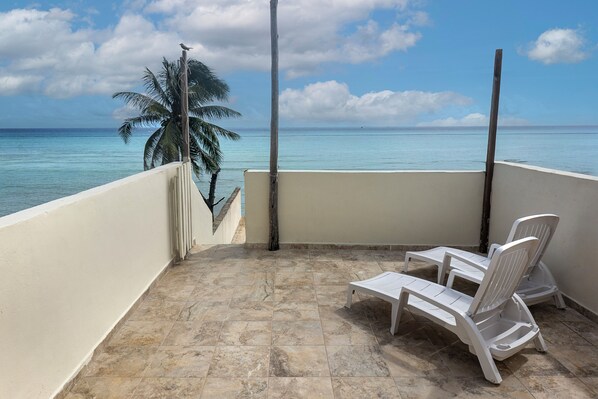 Appartamento Comfort, vista mare | Biancheria da letto di alta qualità, con stile personalizzato