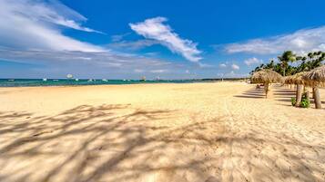 Condo, 1 Bedroom | Pantai