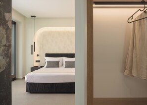 6 chambres, coffre-fort, bureau, système d’insonorisation