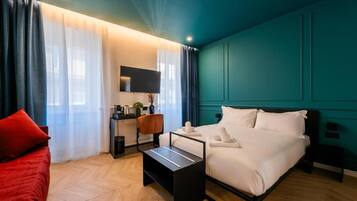 In-room safe, desk, laptop workspace, blackout drapes