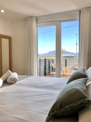 Camera Comfort con 2 letti singoli, vista mare | Wi-Fi gratuito