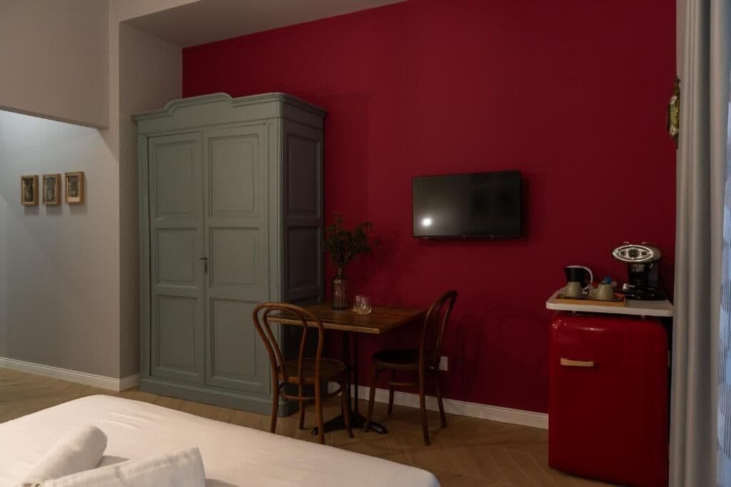 Deluxe-Zimmer | Schreibtisch, laptopgeeigneter Arbeitsplatz, Verdunkelungsvorhänge