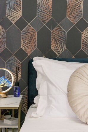 1 habitación, tabla de planchar con plancha, wifi gratis y ropa de cama 