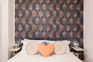 1 habitación, tabla de planchar con plancha, wifi gratis y ropa de cama 